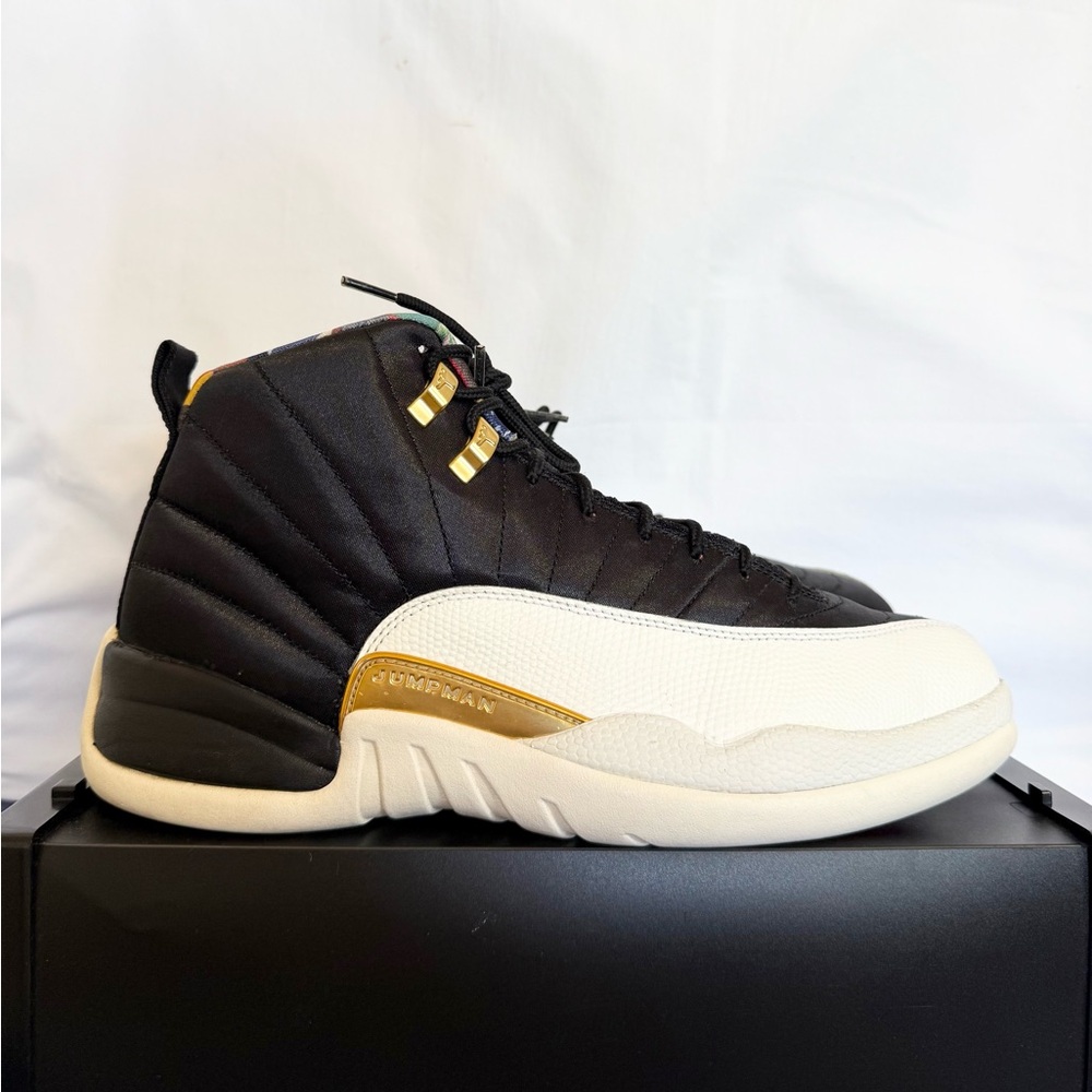 AUTHENTIC Jordan 12 Retro Chinese New Year size 10.5 CI2977-006 PRE-OWNED